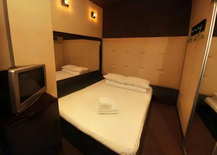 зiрка Hotel Odessa