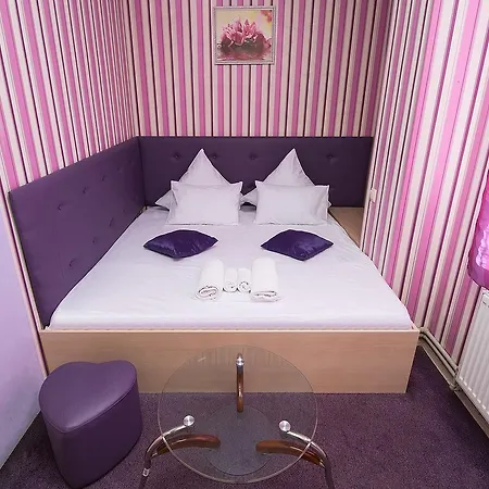 зiрка Hotel