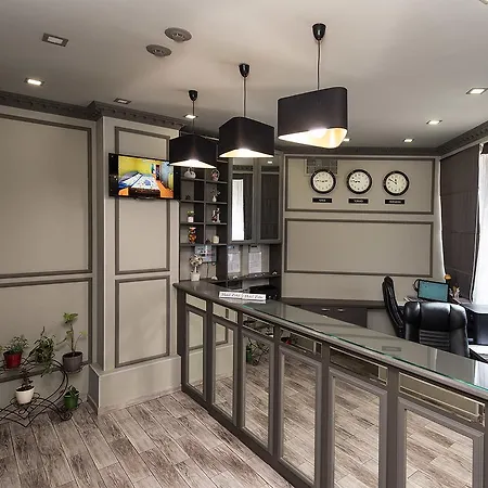 зiрка Hotel 3*